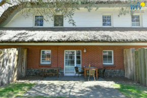 Ferienhaus am Gutspark Drankse Ferienwohnung Sonnenschein, Dranske
